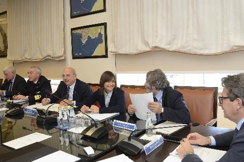 Roberto Dipiazza (Sindaco Trieste), Debora Serracchiani (Presidente Regione Friuli Venezia Giulia), Mario Sommariva (Segretario generale Autorità sistema portuale) e Zeno D'Agostino (Presidente Autorità sistema portuale Mare Adriatico Orientale) durante la riunione del Comitato di gestione dell'Autorità di sistema portuale del mare Adriatico orientale - Trieste 30/10/2017